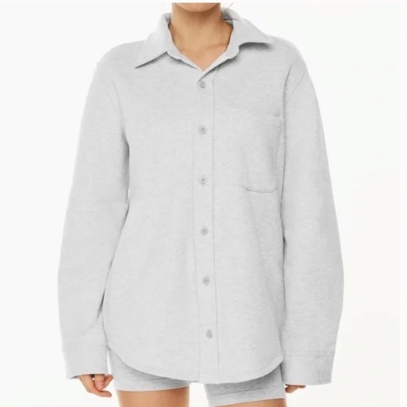 Aritzia Tna CozyAF Fleece Mega Shirt Jacket size 1 - Picture 1 of 7